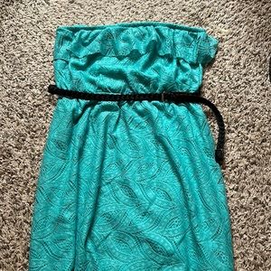Strapless dress w belt
